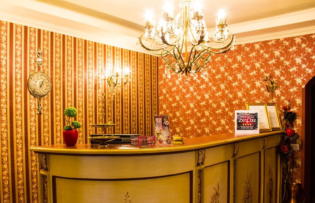 Hotel-Pensiunea Zefir Тімішоара Екстер'єр фото